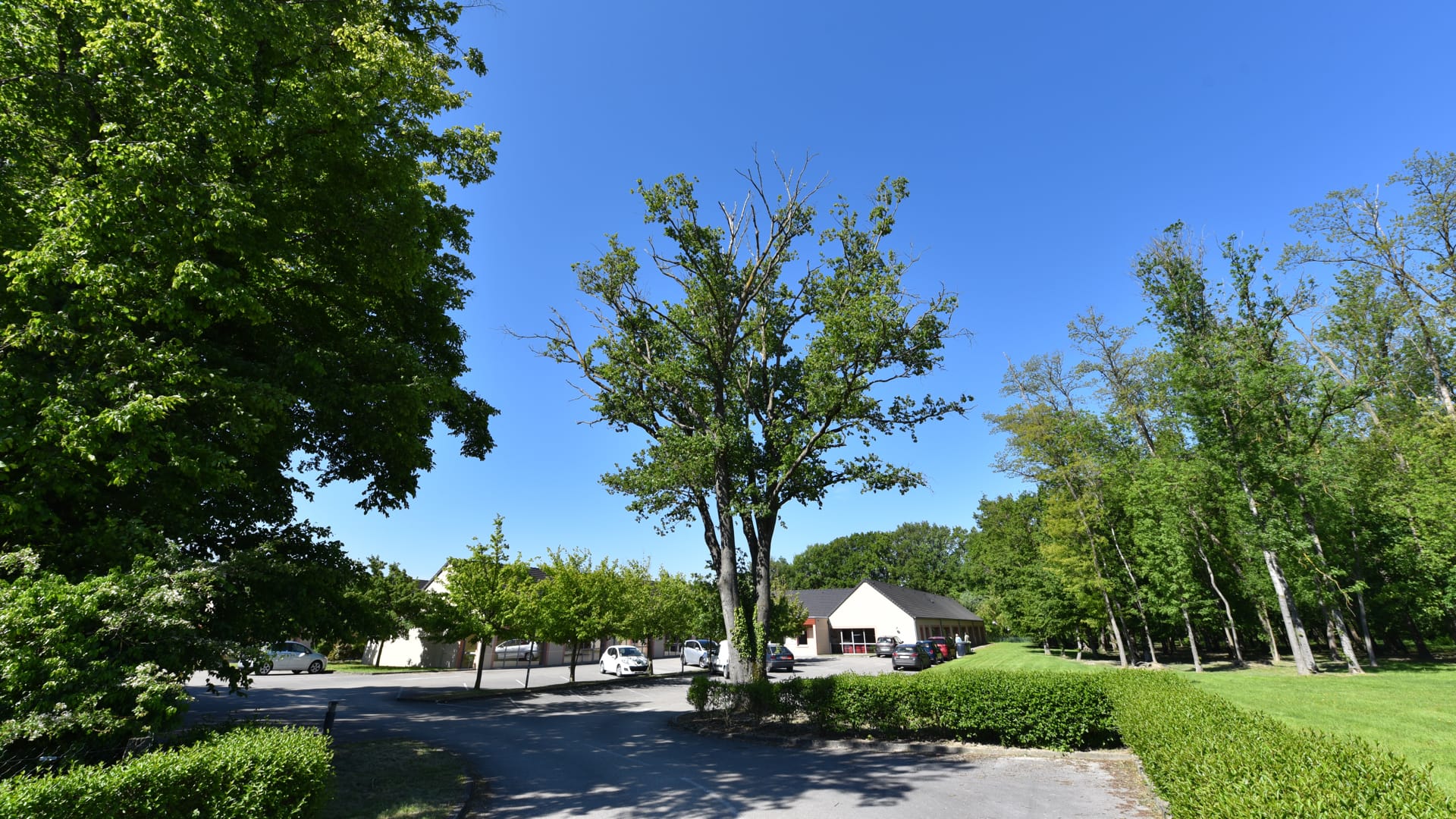 Photo de l'entrée de la Résidence des Acacias