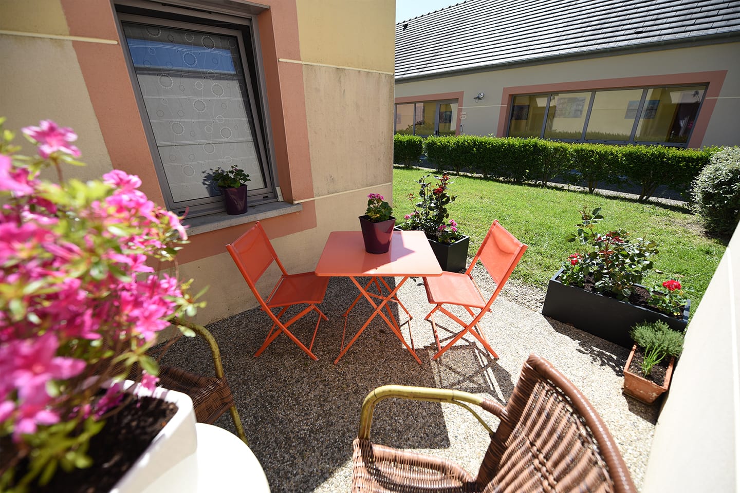 Terrasse extérieur d'un logement des Acacias